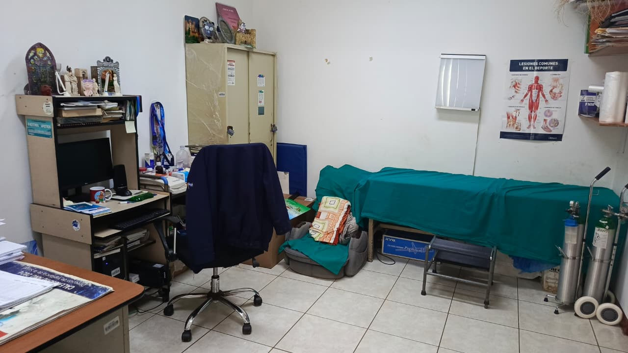 Albergue Deportivo del IND Edificio 1 Frente