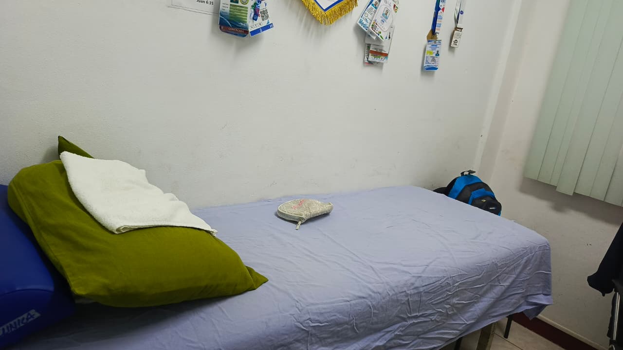 Albergue Deportivo del IND Edificio 1 Frente